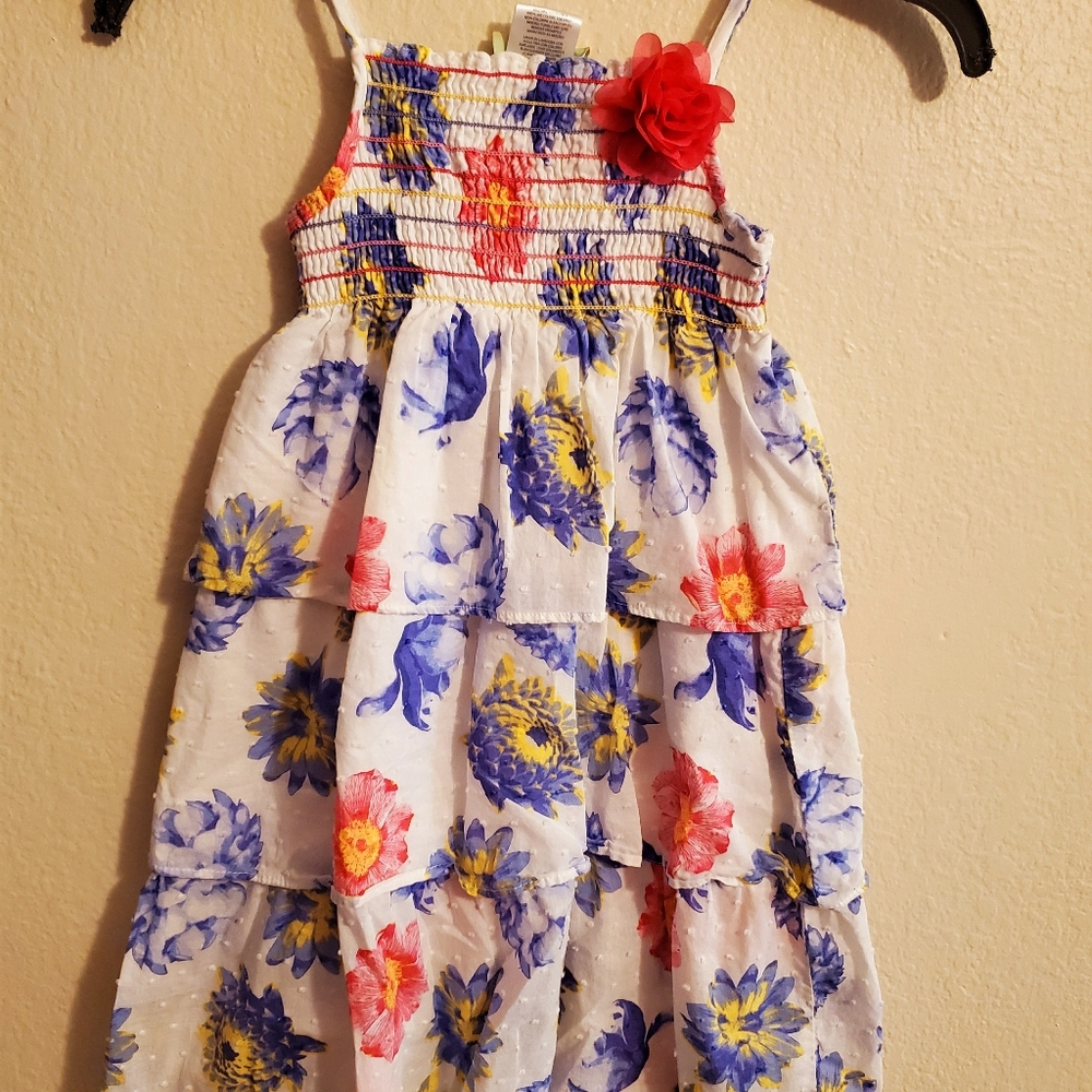 Dress - Picture 4 of 4